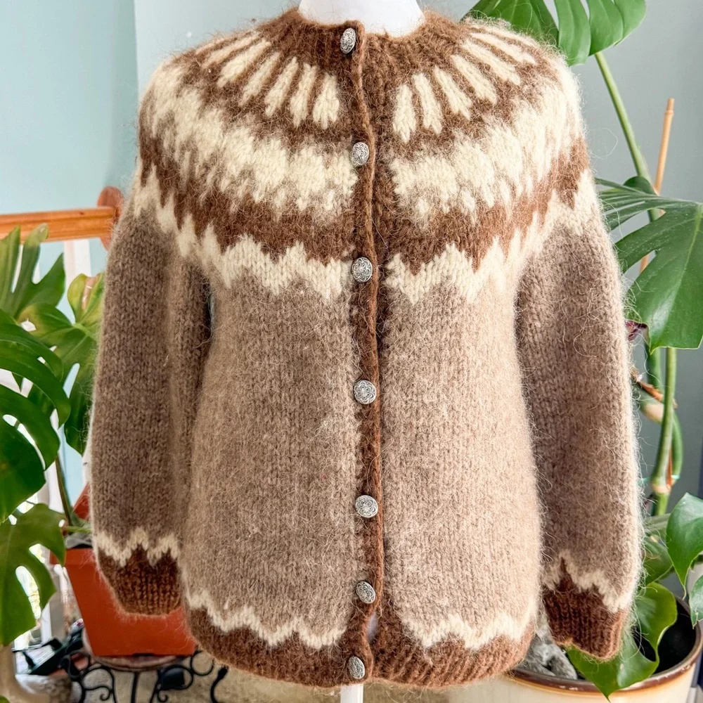 Cozy Brown and Cream Icelandic Women's Sweater - Picture 2 of 8
